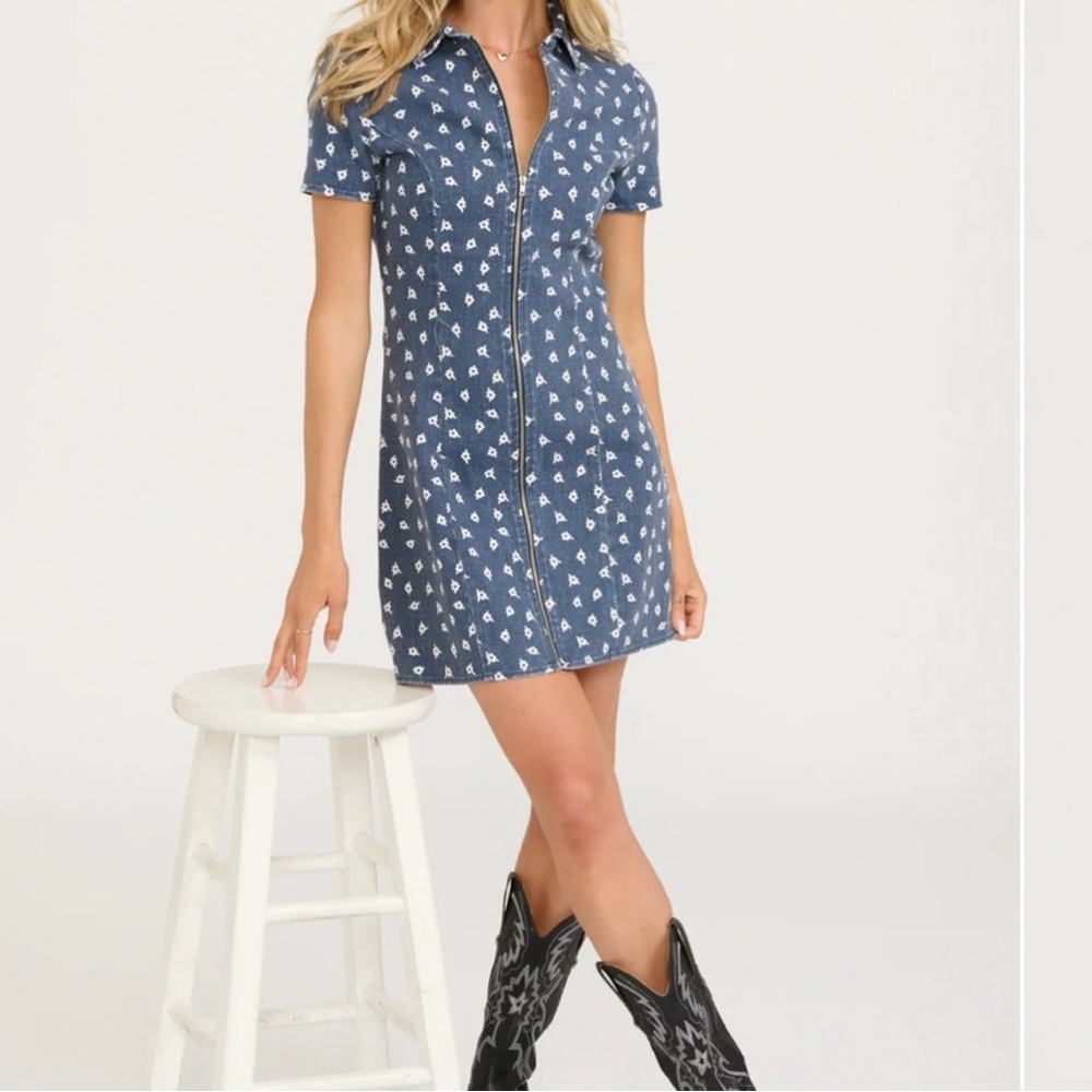 M Vestique 70s daisy denim collared full zip mini dress
